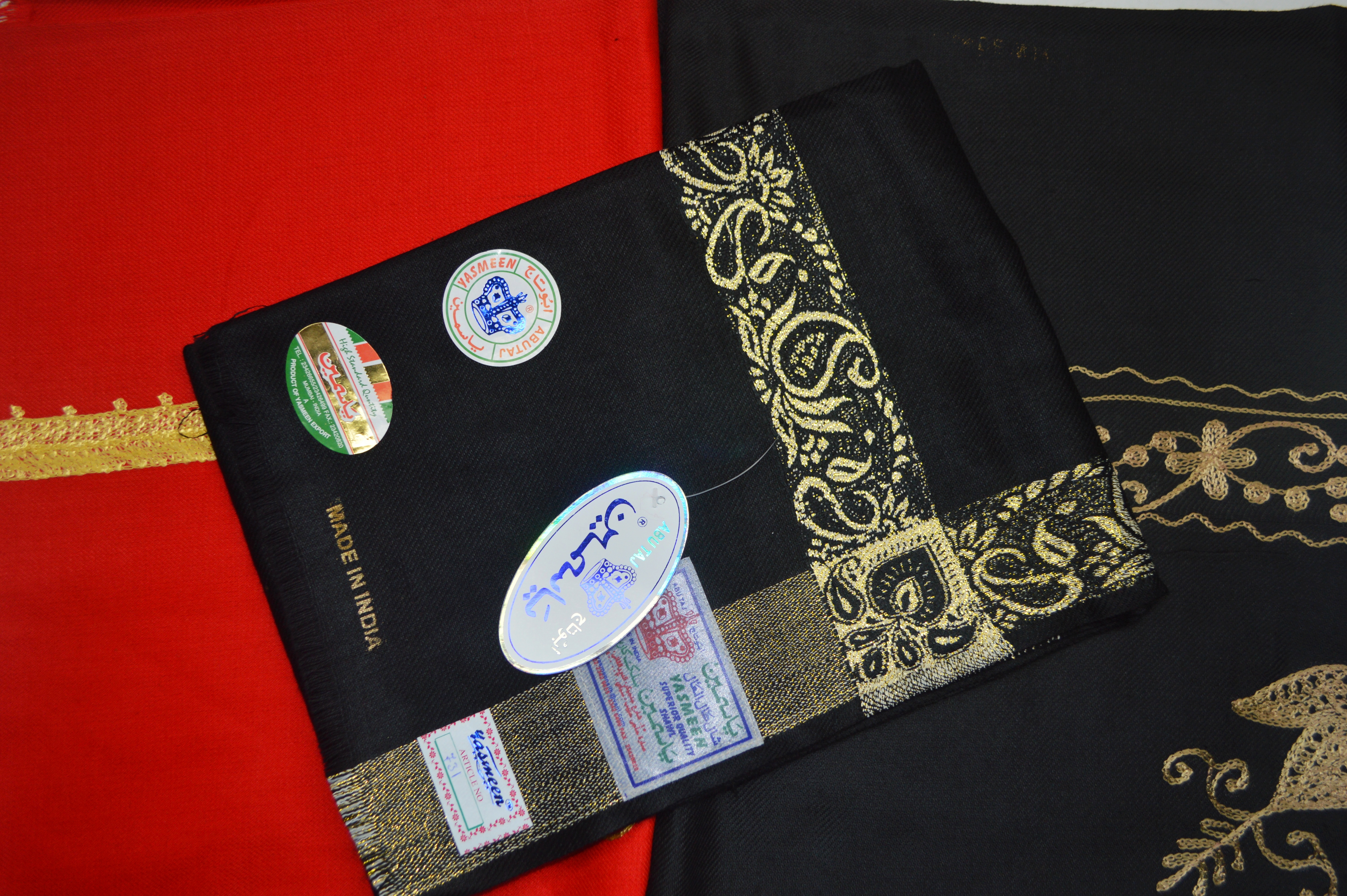 Black rida with gold zari detail